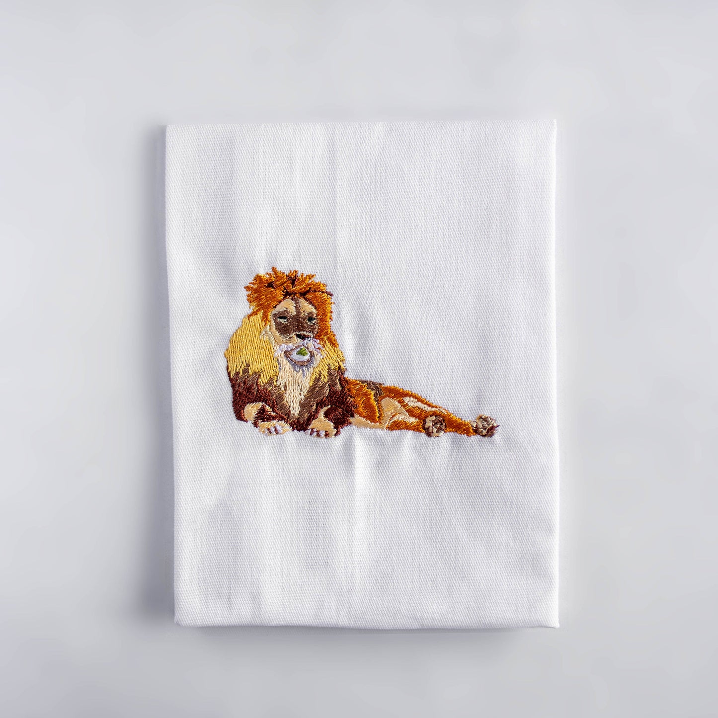 Napkins with Lion Embroidery