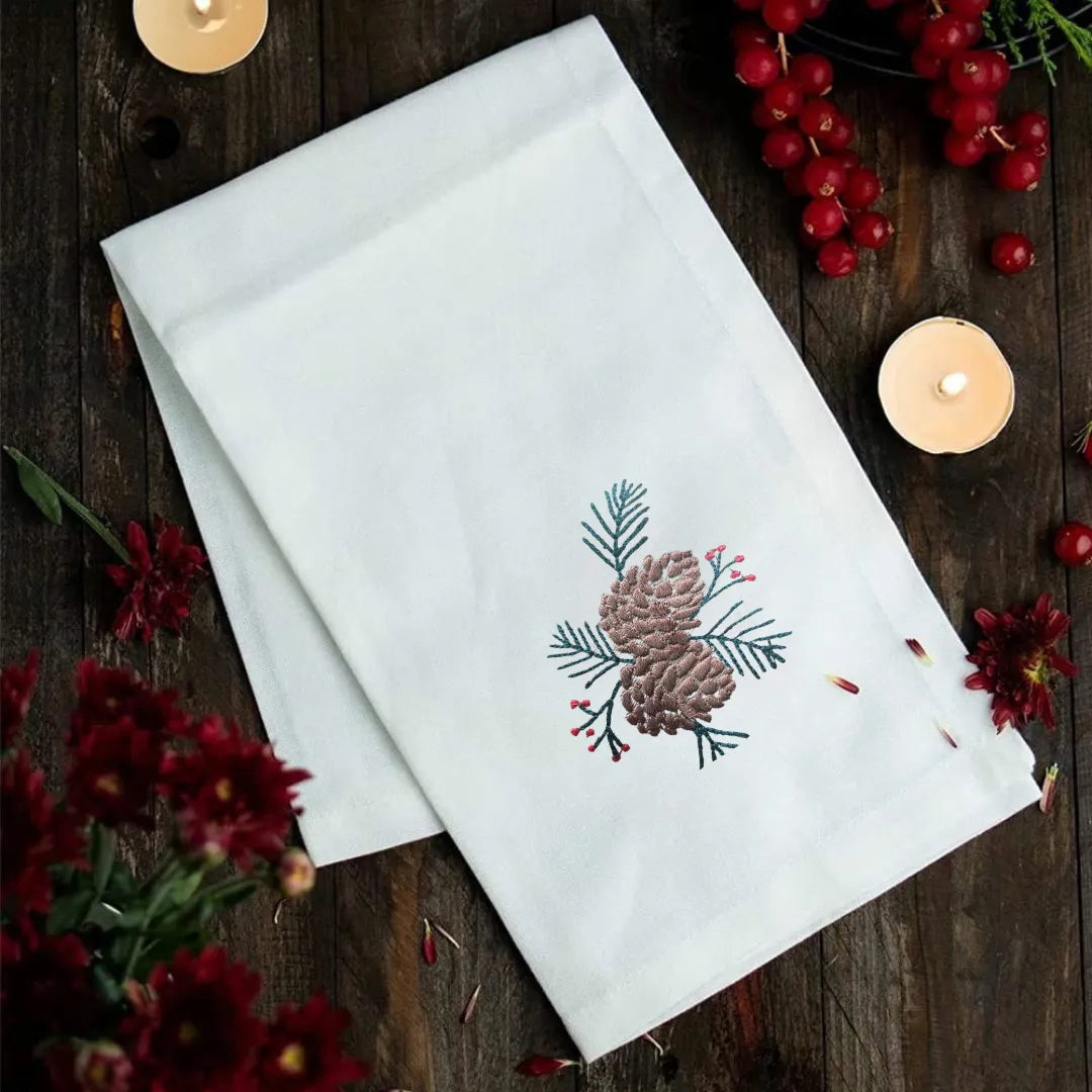 Handmade ILISAH Christmas Napkin with acorn motif, set of 4, 100% cotton, eco-friendly, perfect for holiday table decor.